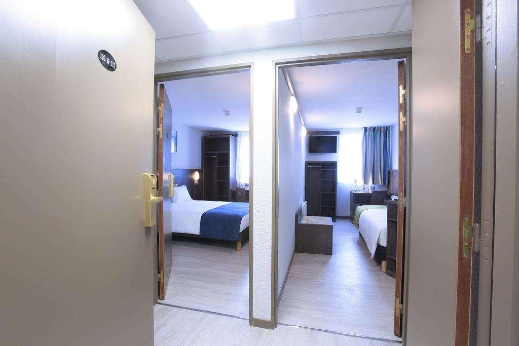 Brit Hotel Calais Kamer foto